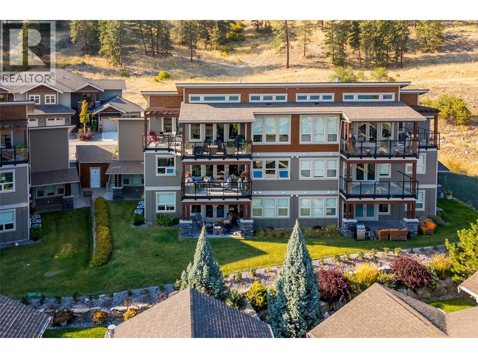 224 4000 Redstone Crescent, Peachland