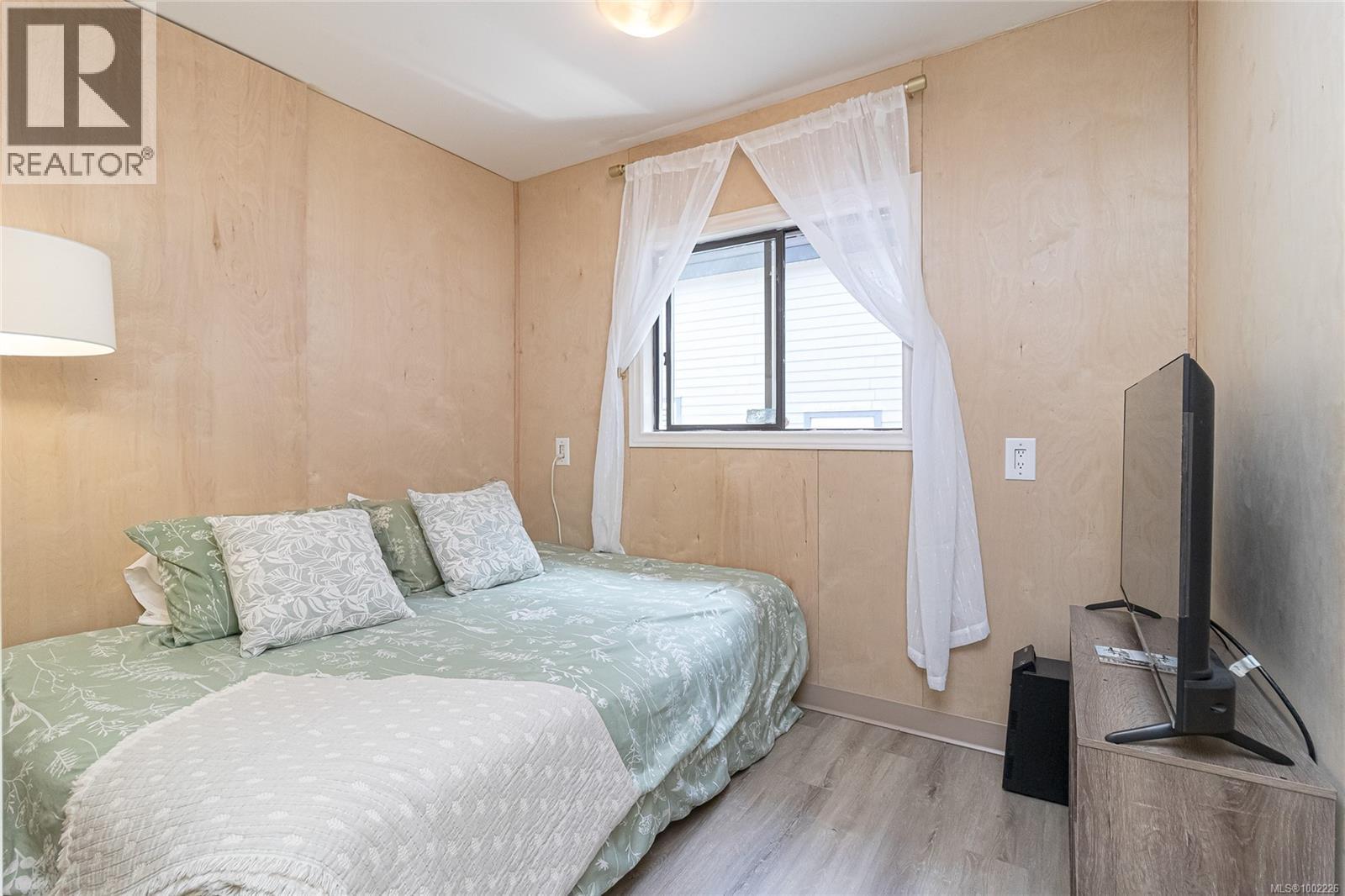 11376 Osprey Pl, North Saanich