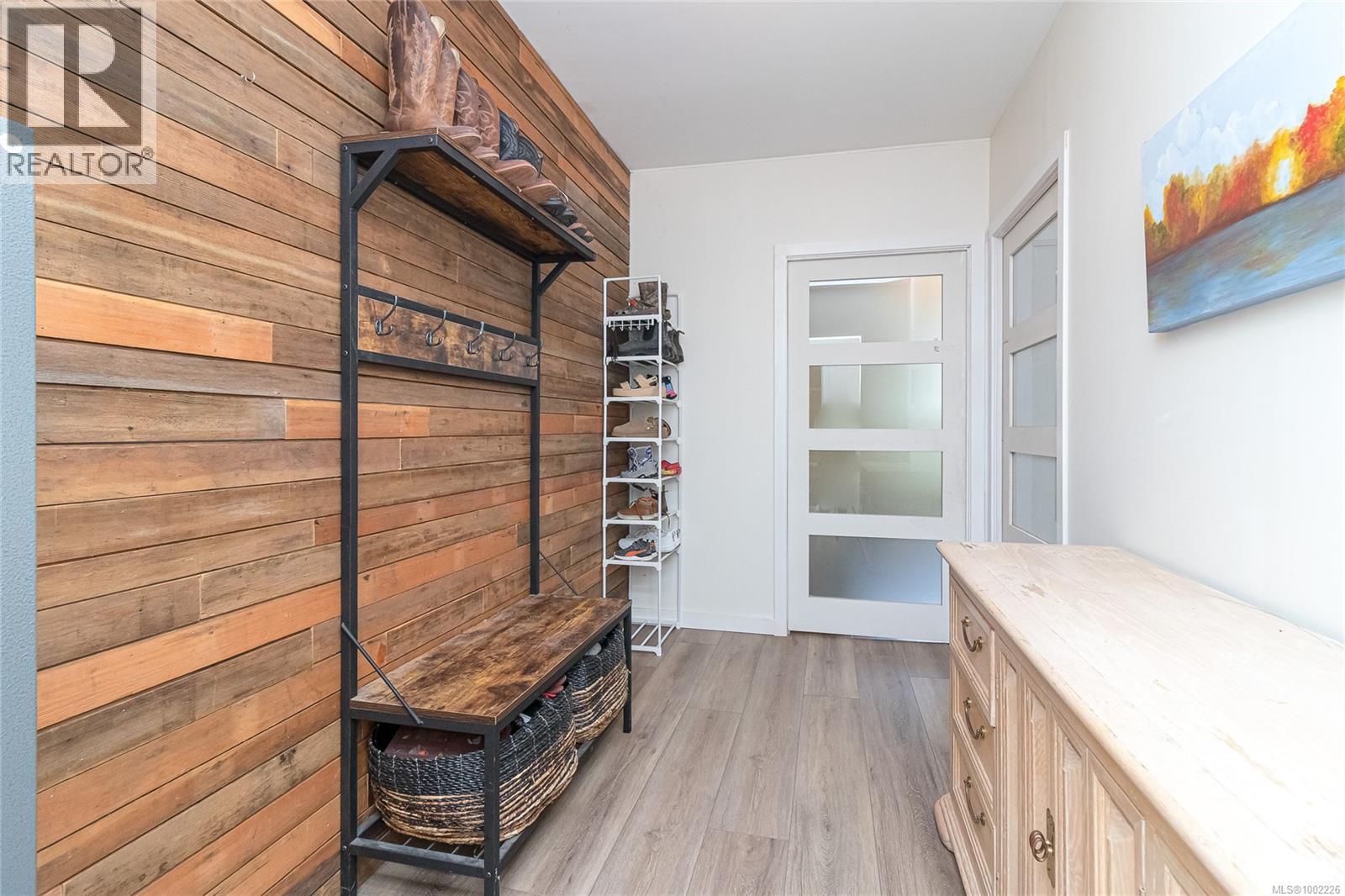 11376 Osprey Pl, North Saanich