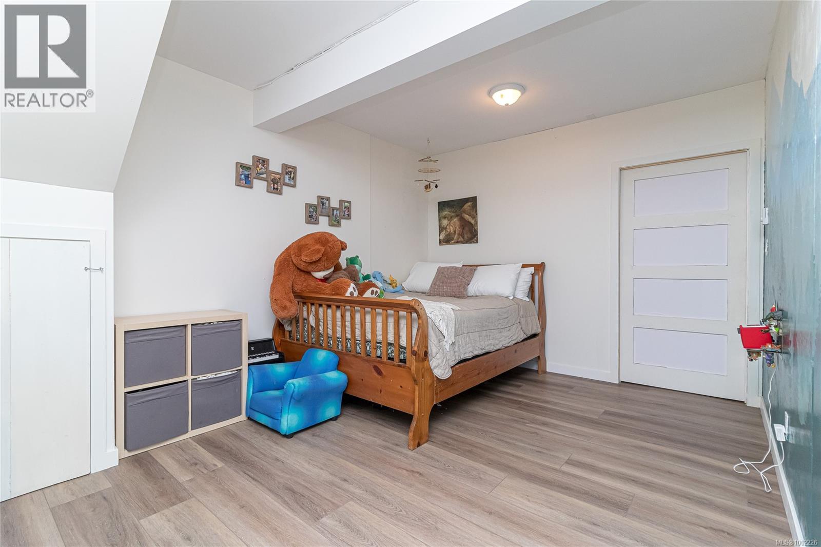 11376 Osprey Pl, North Saanich
