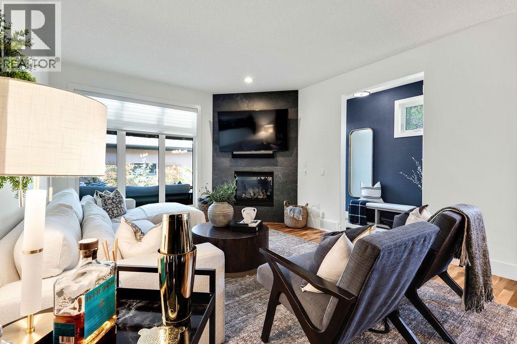 Single Family House for Sale in   Street SW Killarney/Glengarry Calgary 