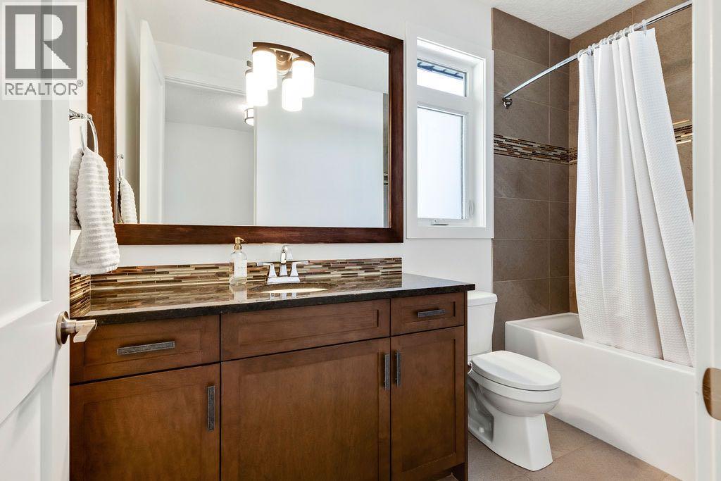 Single Family House for Sale in   Street SW Killarney/Glengarry Calgary 