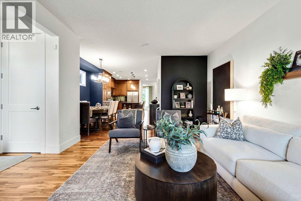 Single Family House for Sale in   Street SW Killarney/Glengarry Calgary 