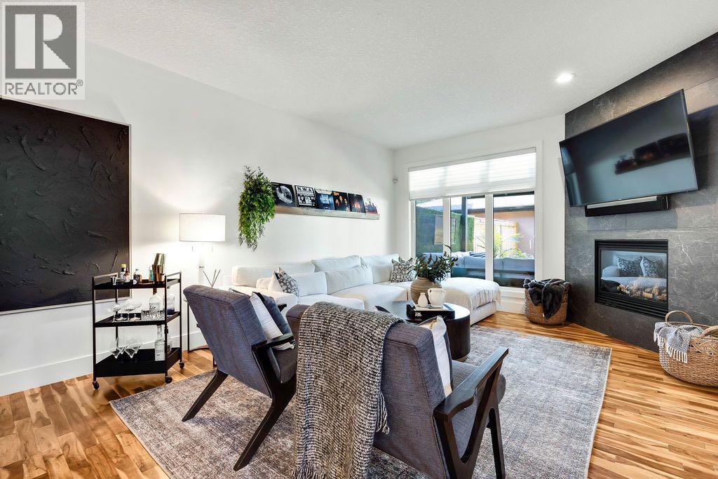 Single Family House for Sale in   Street SW Killarney/Glengarry Calgary 