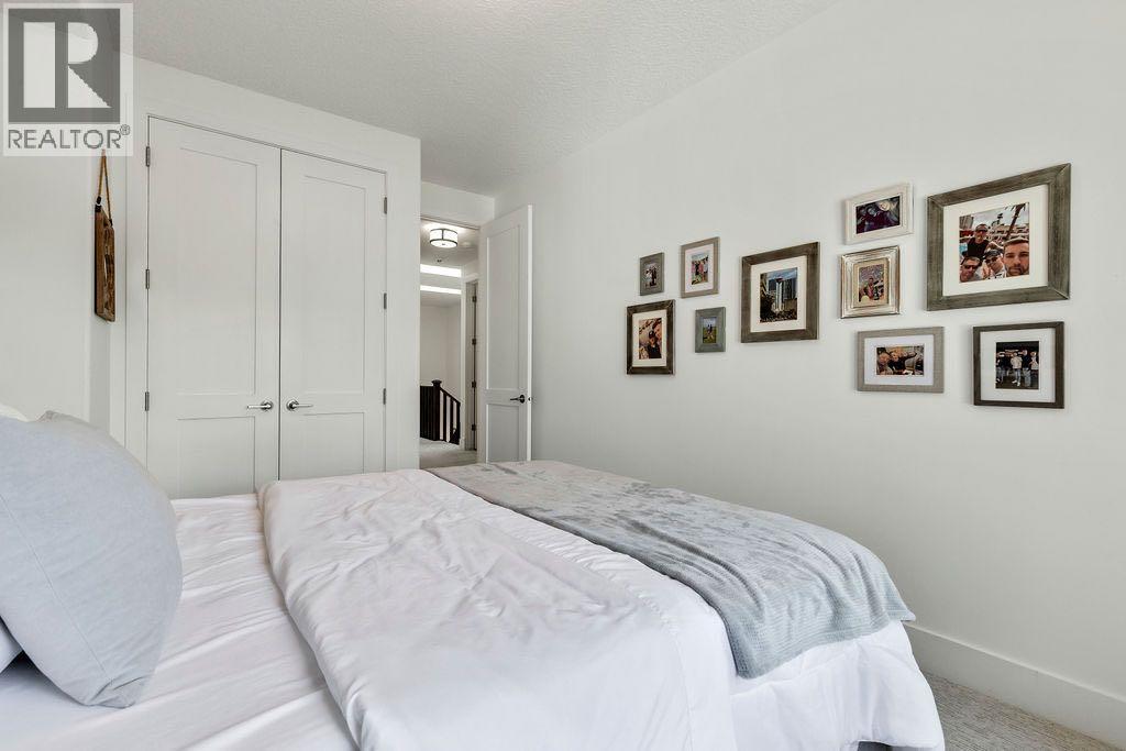 Single Family House for Sale in   Street SW Killarney/Glengarry Calgary 