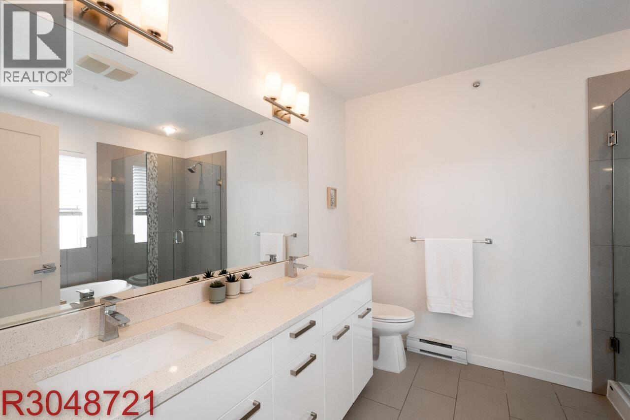 7 100 WOOD STREET, New Westminster
