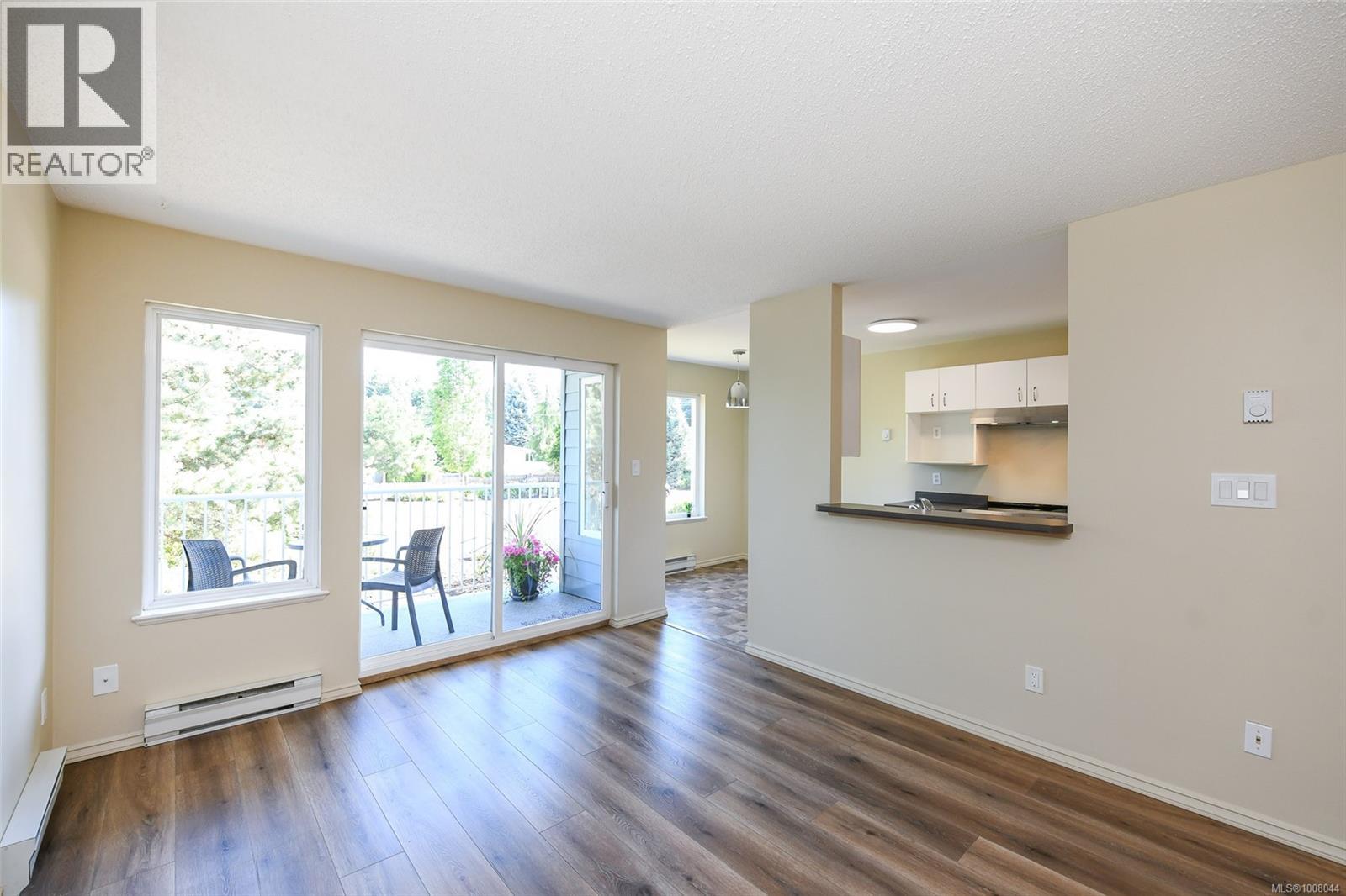 202A 698 Aspen Rd, Comox