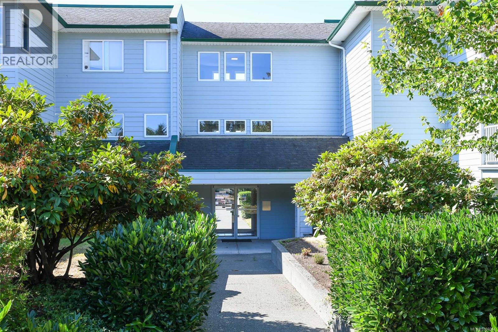 202A 698 Aspen Rd, Comox