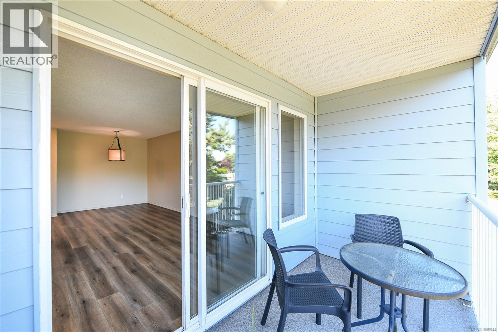 202A 698 Aspen Rd, Comox