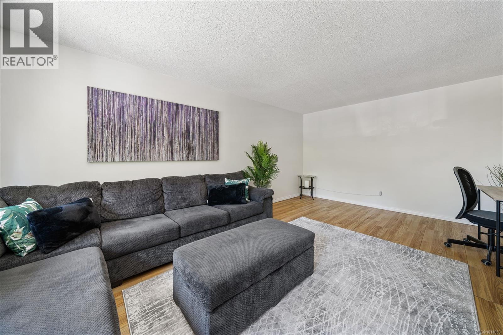999 Furber Rd, Langford