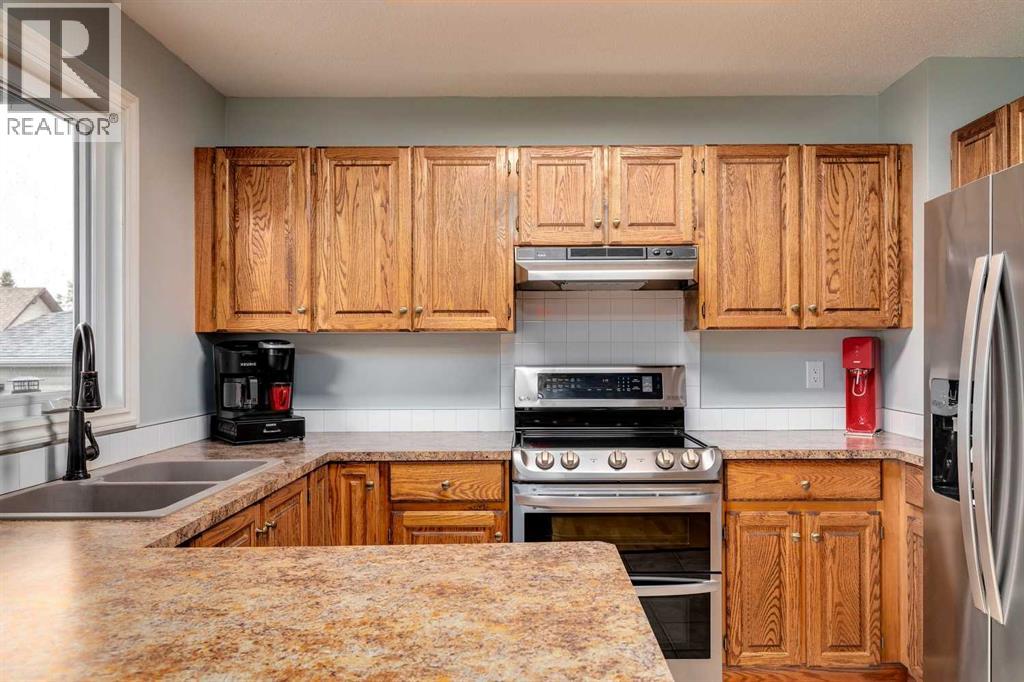 Single Family House for Sale in  Macewan Park Road NW MacEwan Glen Calgary 
