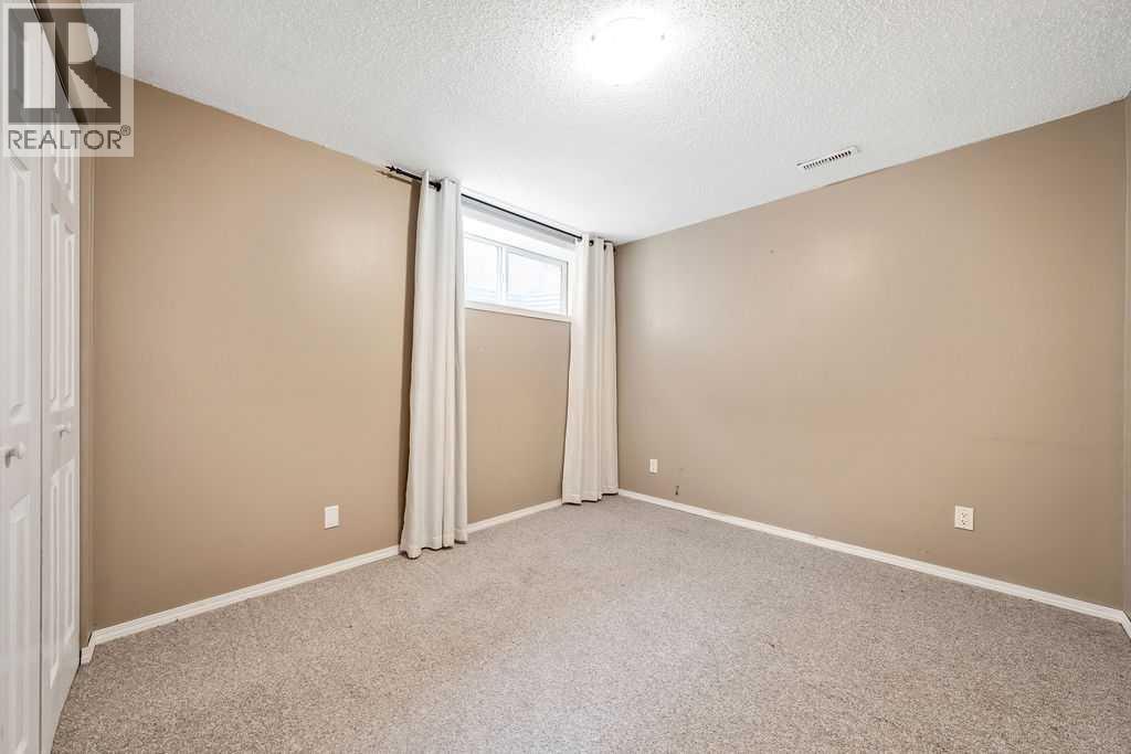 Single Family House for Sale in  Covemeadow Road NE Coventry Hills Calgary 