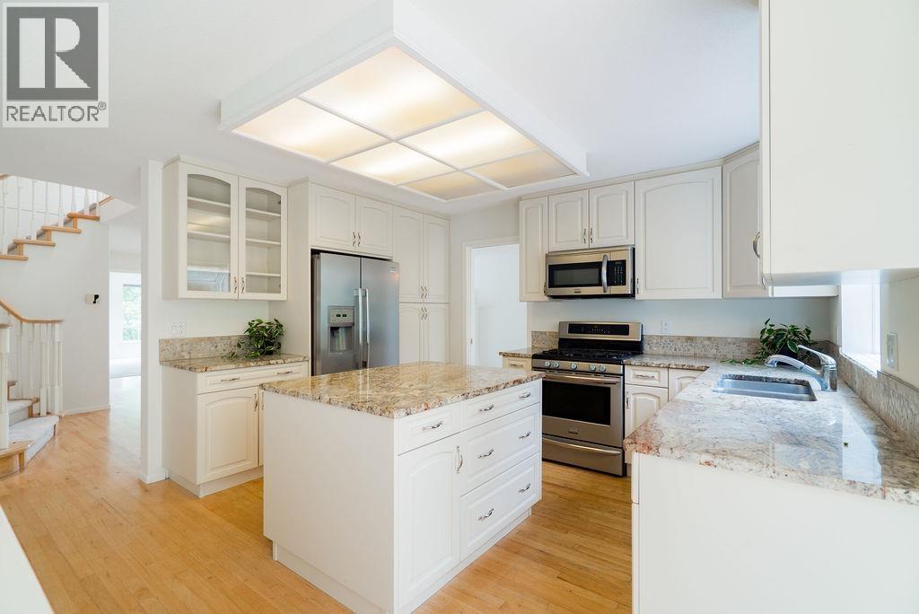 7 CEDARWOOD COURT, Port Moody