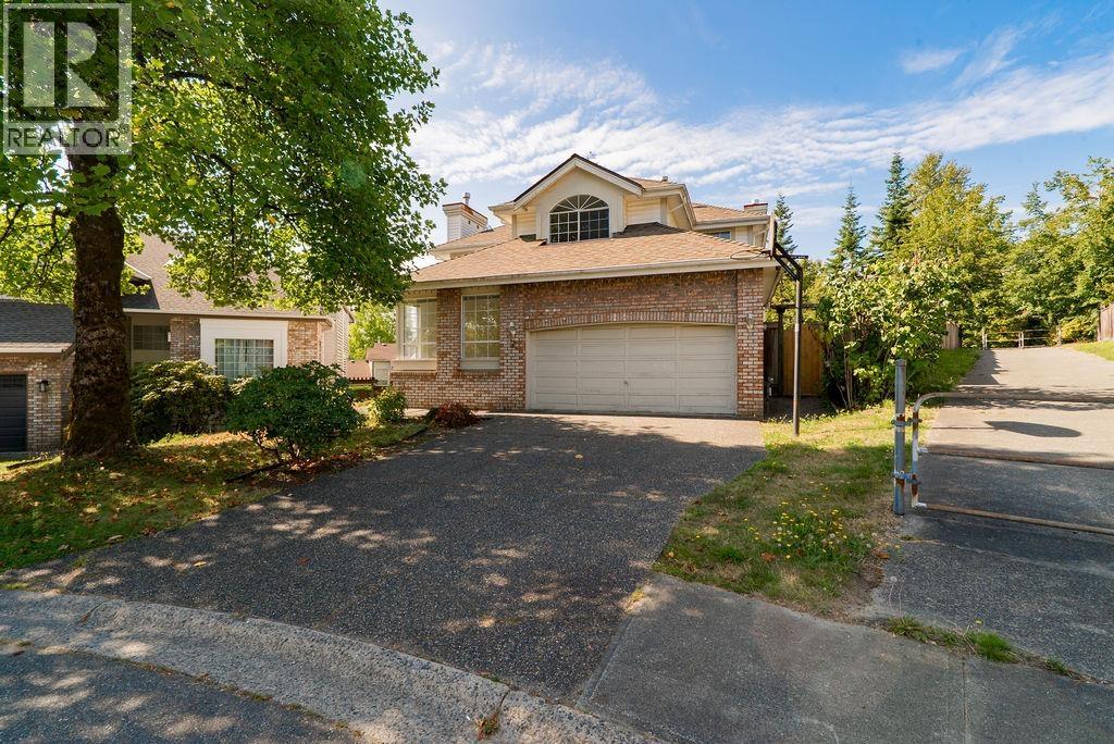 7 CEDARWOOD COURT, Port Moody
