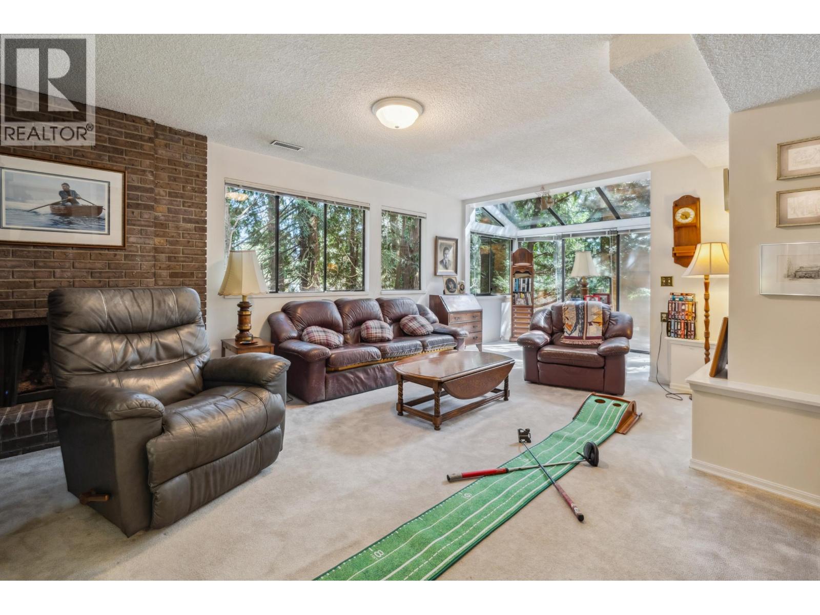 4706 MEADFEILD ROAD, West Vancouver
