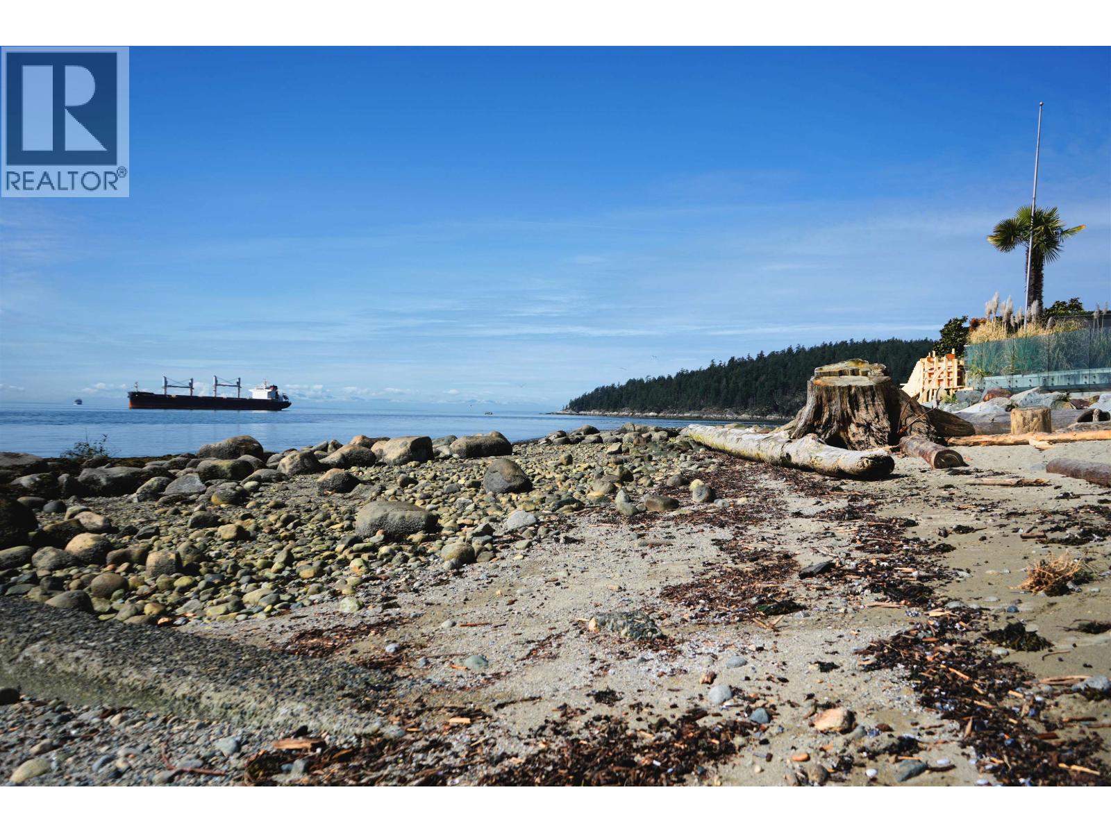 4706 MEADFEILD ROAD, West Vancouver