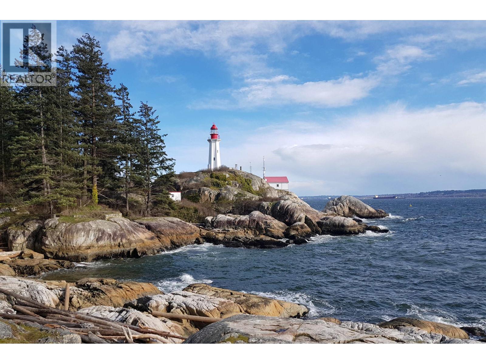 4706 MEADFEILD ROAD, West Vancouver