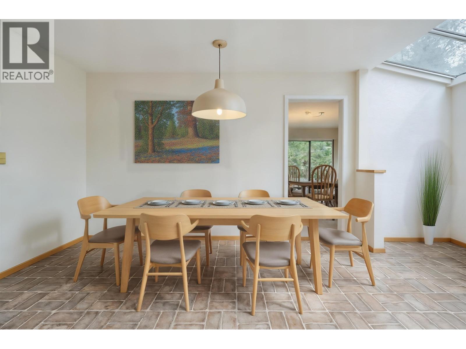 4706 MEADFEILD ROAD, West Vancouver