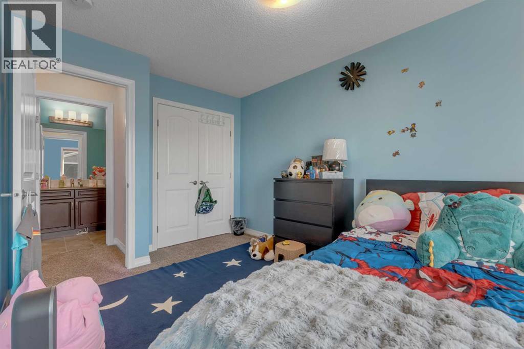Single Family House for Sale in  Redstone Drive NE Redstone Calgary 