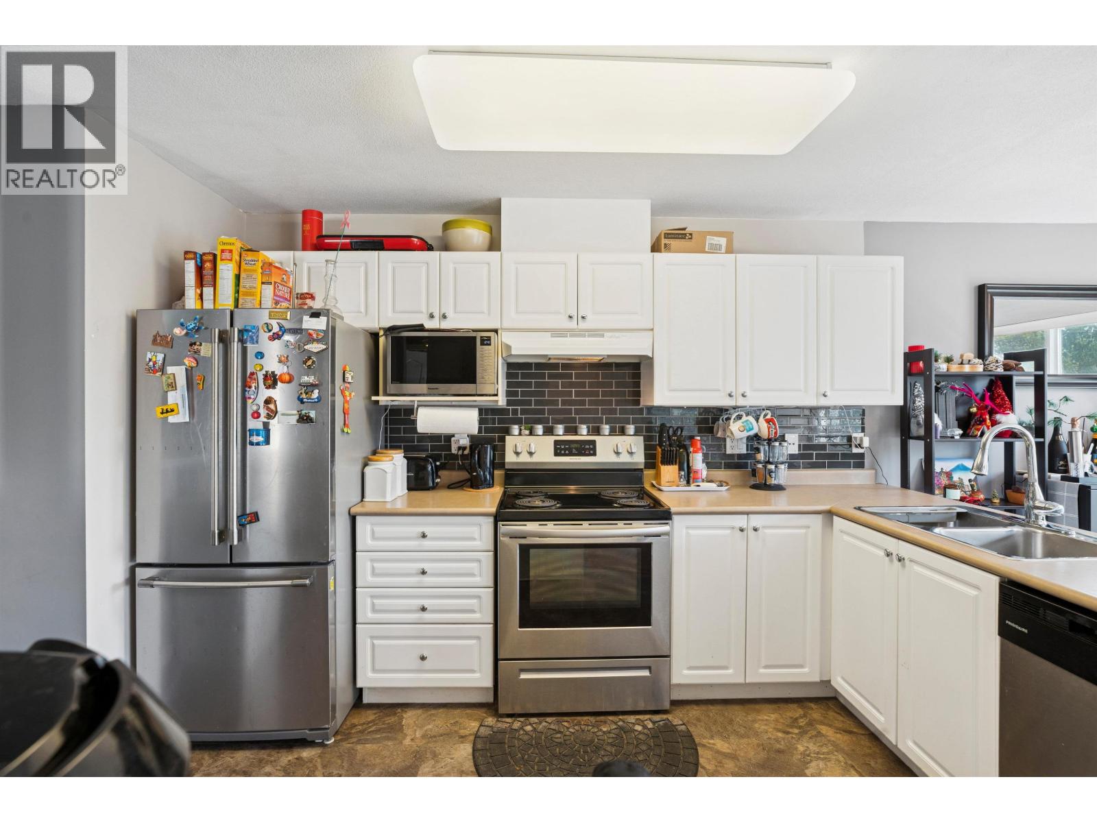 405 22230 NORTH AVENUE, Maple Ridge