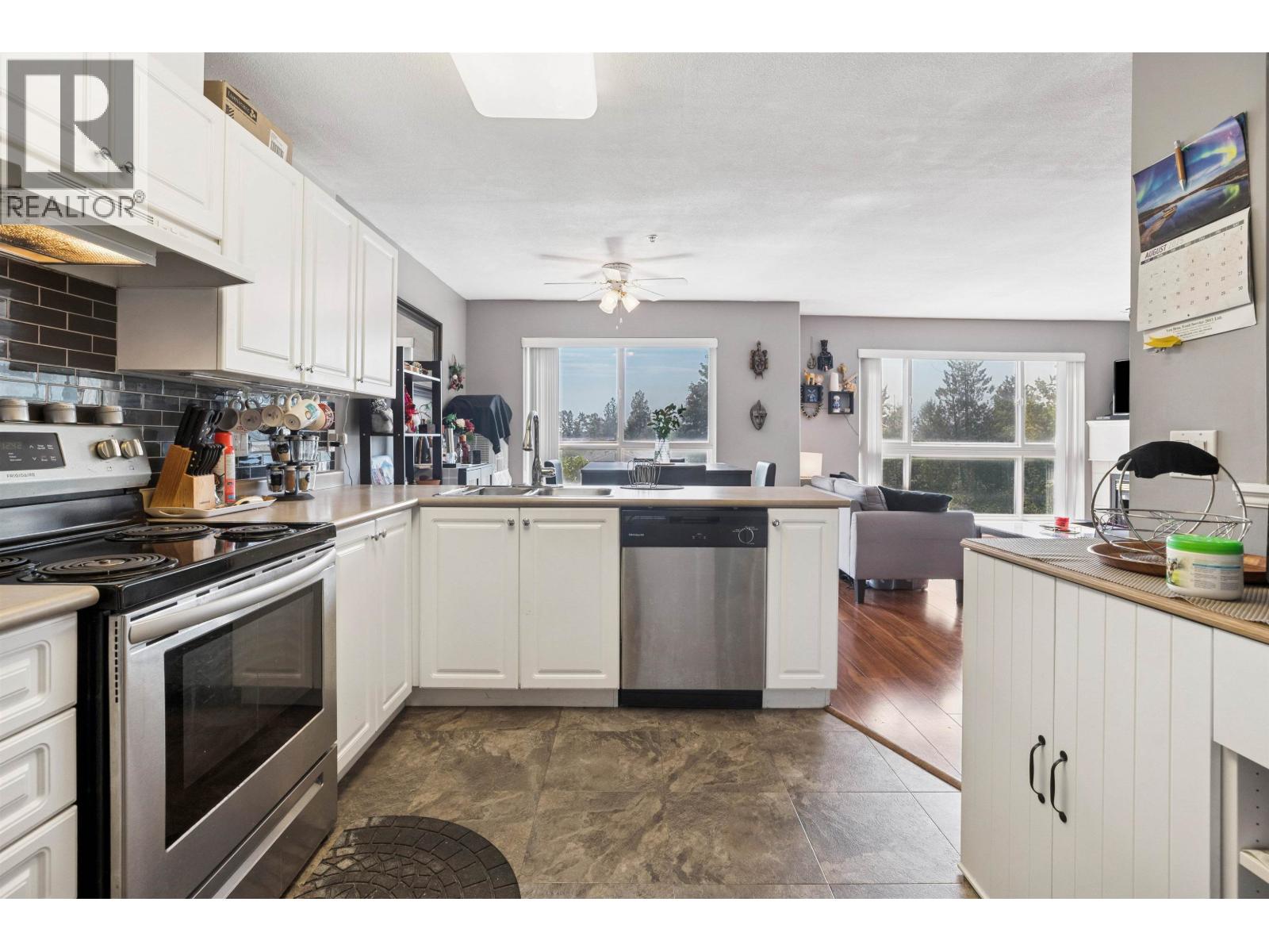 405 22230 NORTH AVENUE, Maple Ridge