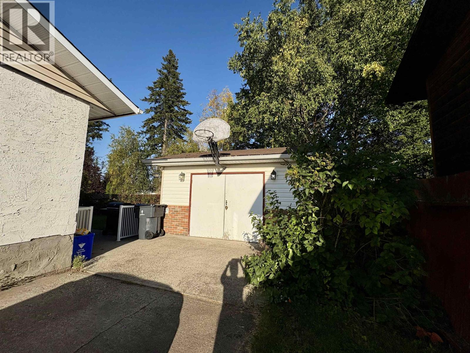 7650 LOYOLA DRIVE, Prince George