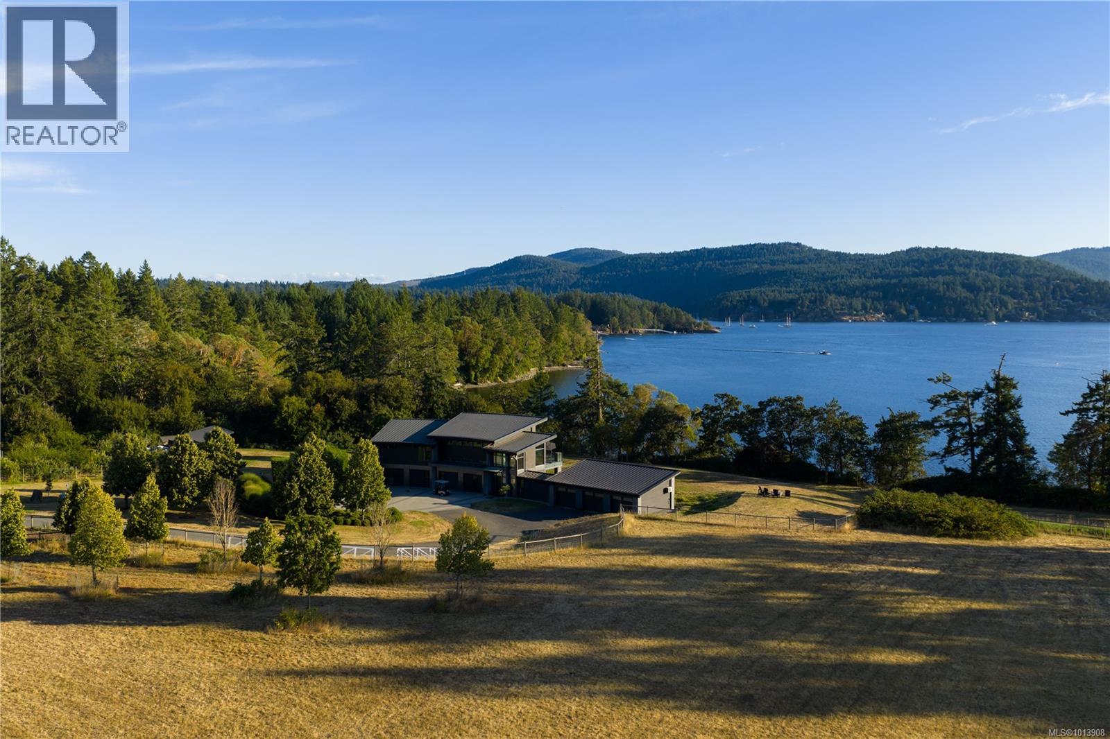 7756 West Saanich Rd, Central Saanich