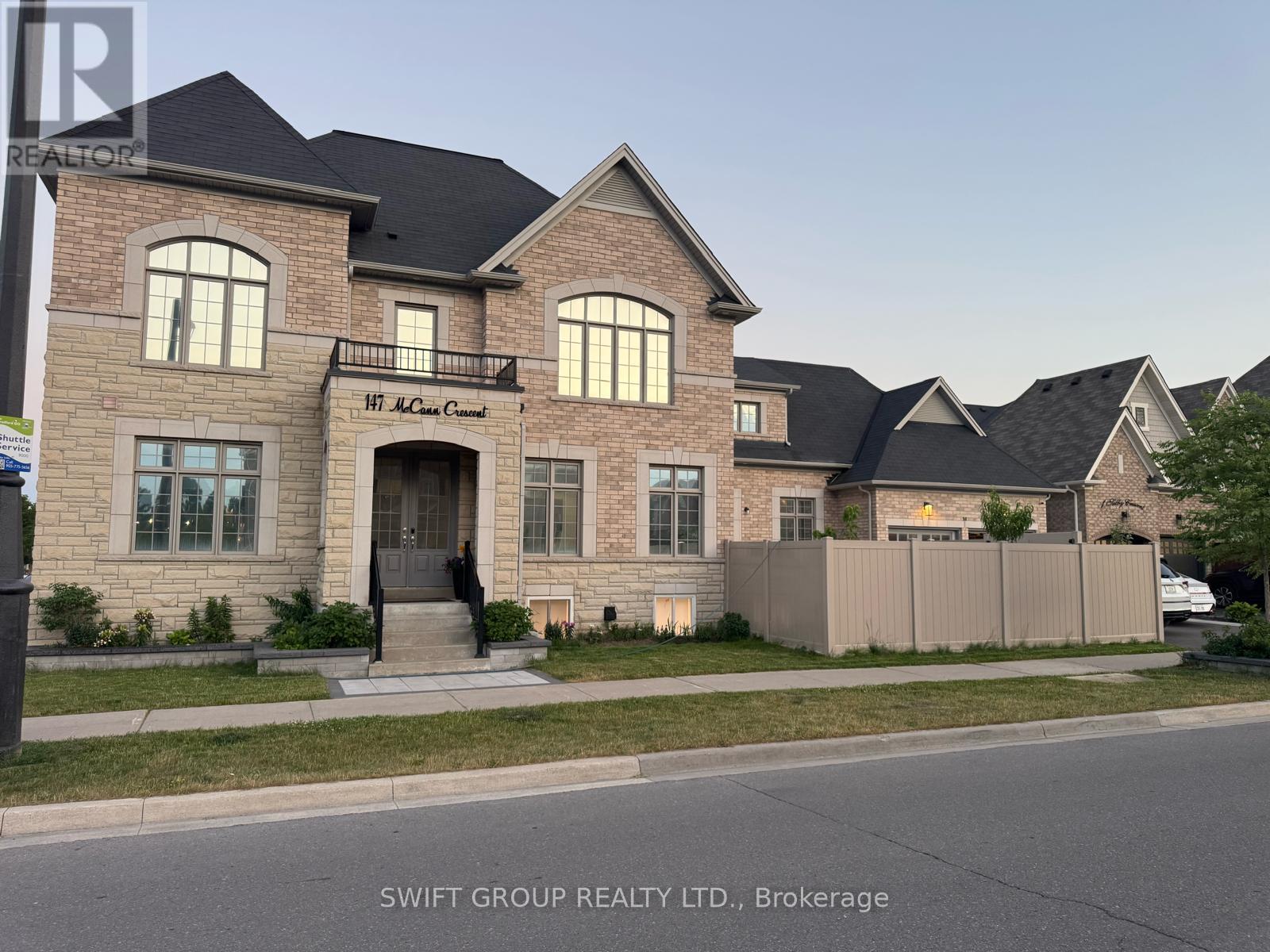 147 MCCANN CRESCENT - 1