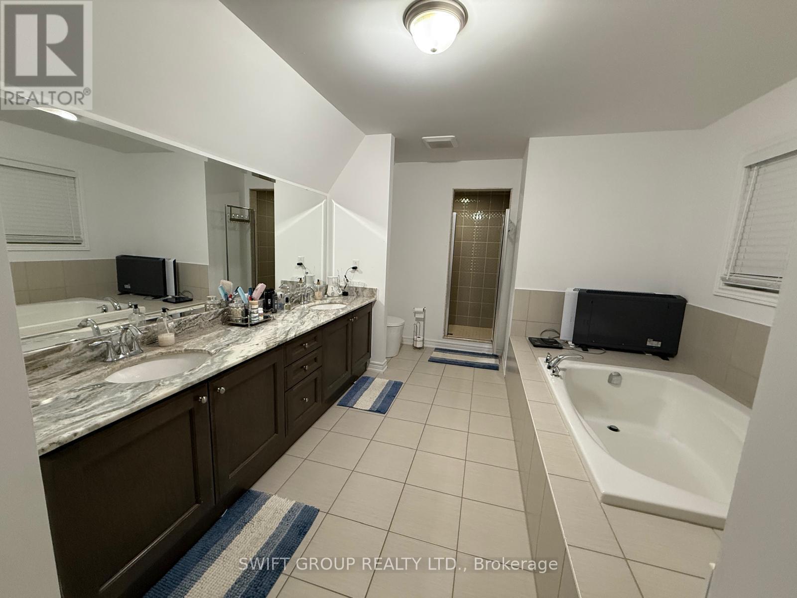 147 MCCANN CRESCENT - 13