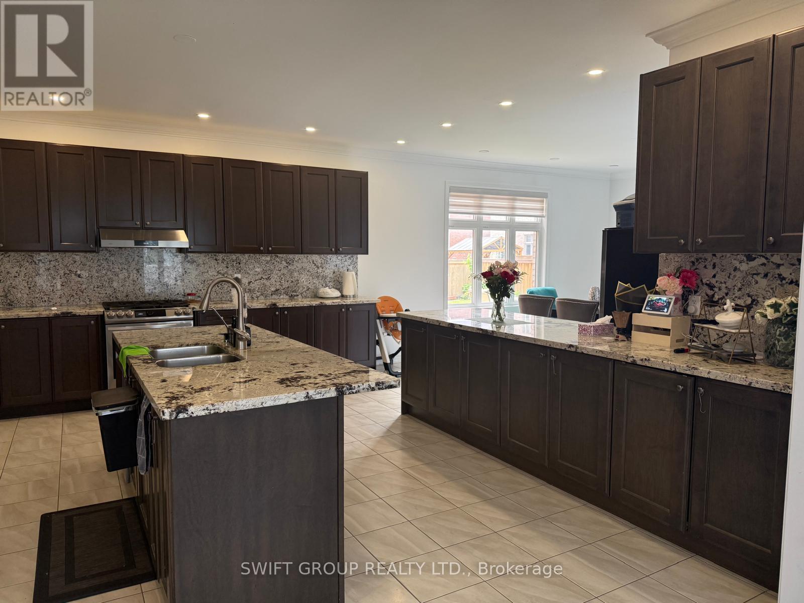 147 MCCANN CRESCENT - 27