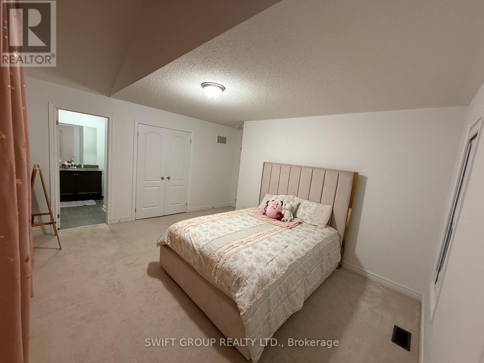 147 MCCANN CRESCENT - 4