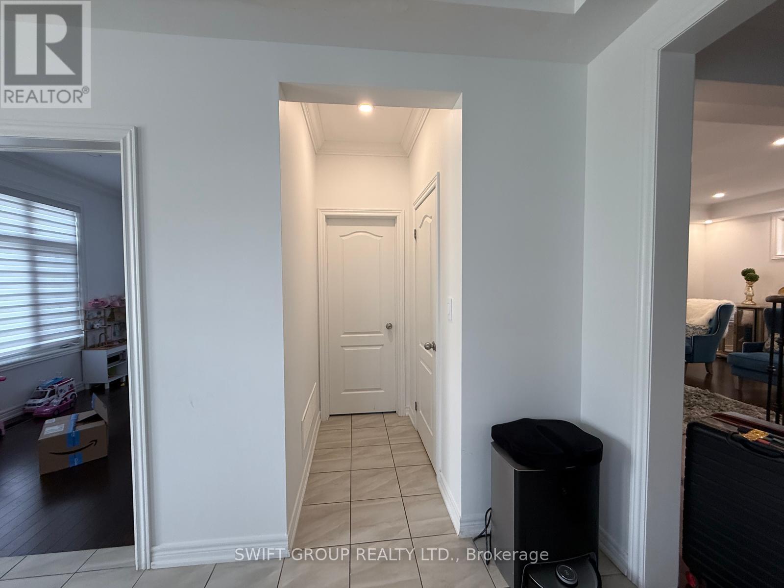 147 MCCANN CRESCENT - 46