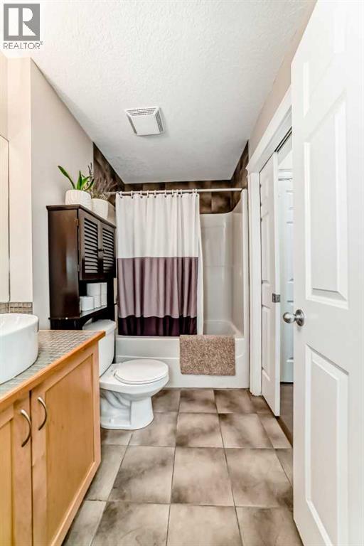 Single Family House for Sale in   Hemlock Crescent SW Spruce Cliff Calgary 
