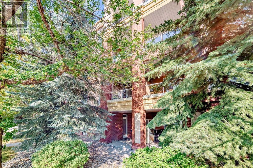 Single Family House for Sale in   Hemlock Crescent SW Spruce Cliff Calgary 