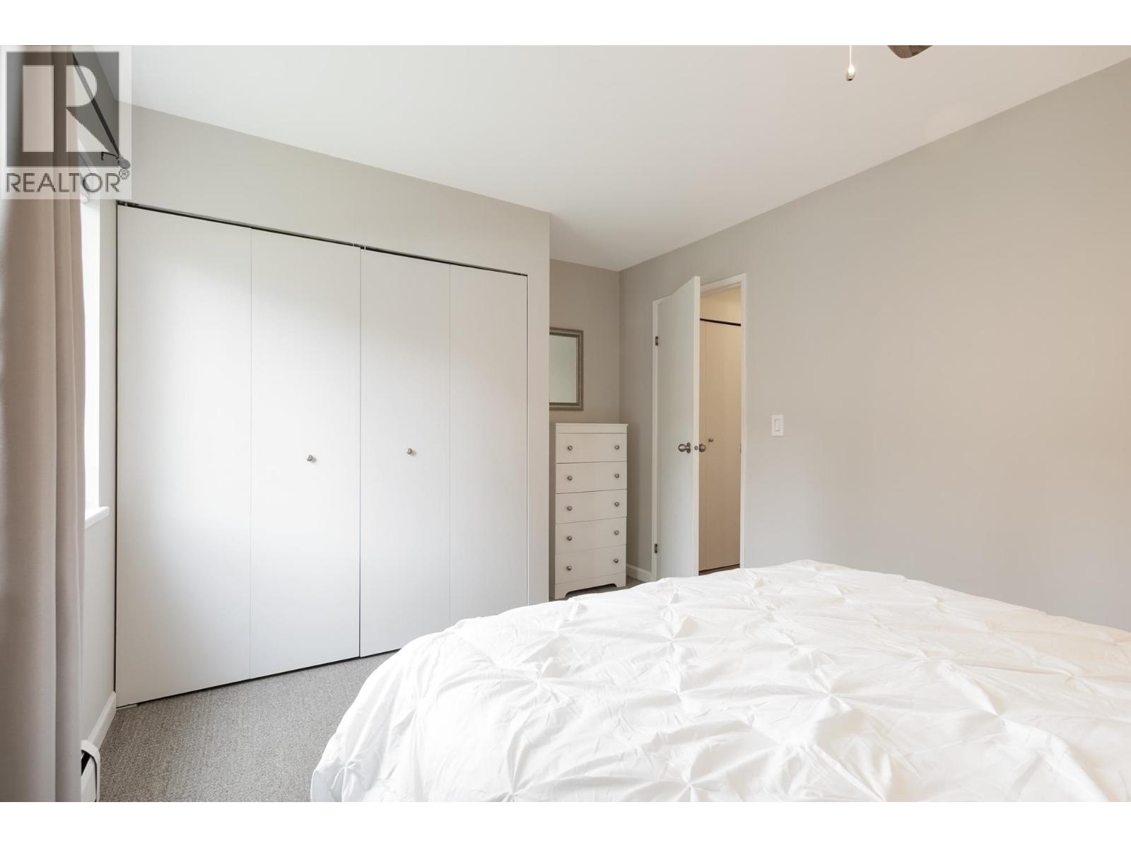 213 230 MOWAT STREET, New Westminster