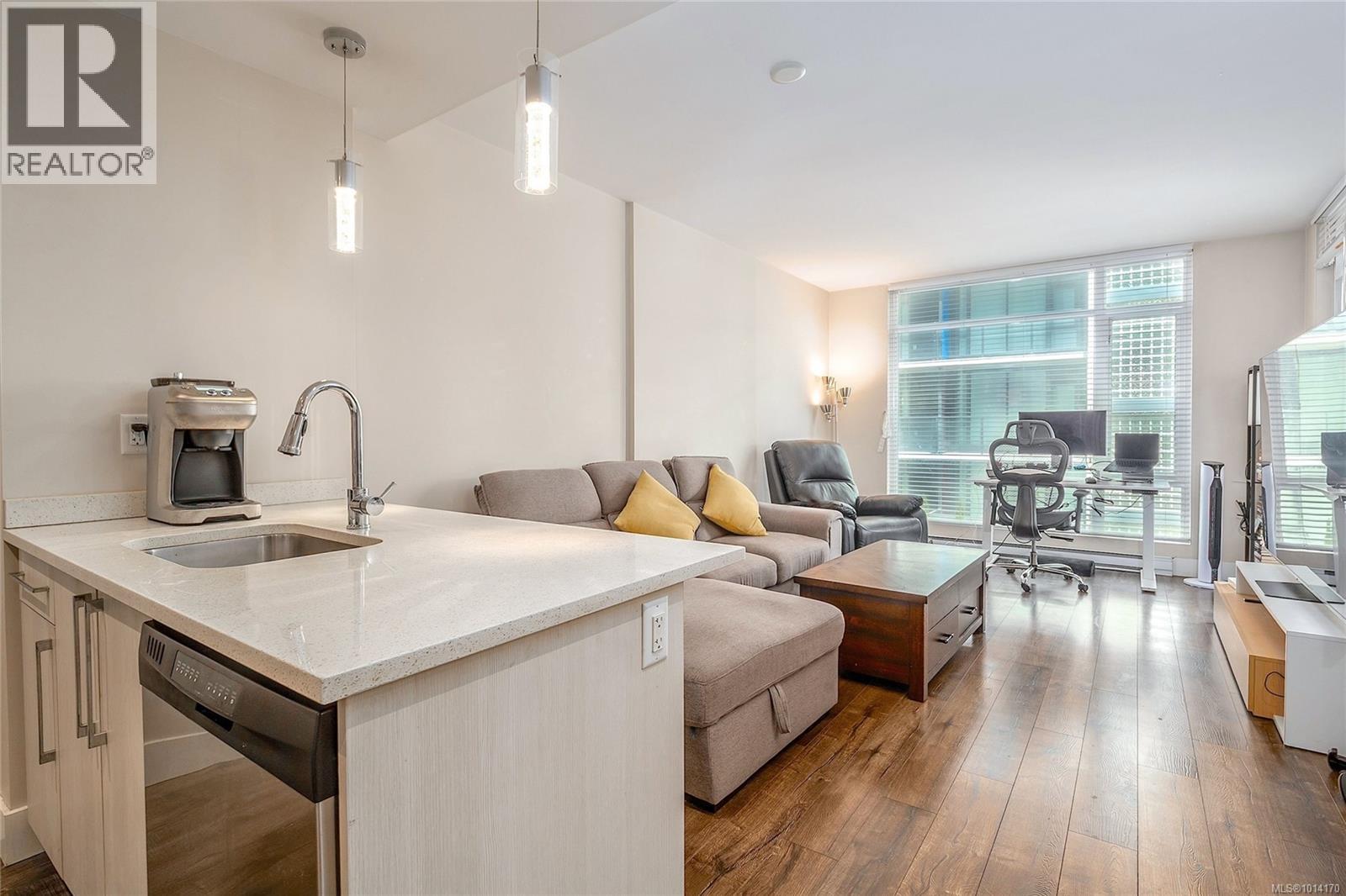 408 1090 Johnson Street, Victoria