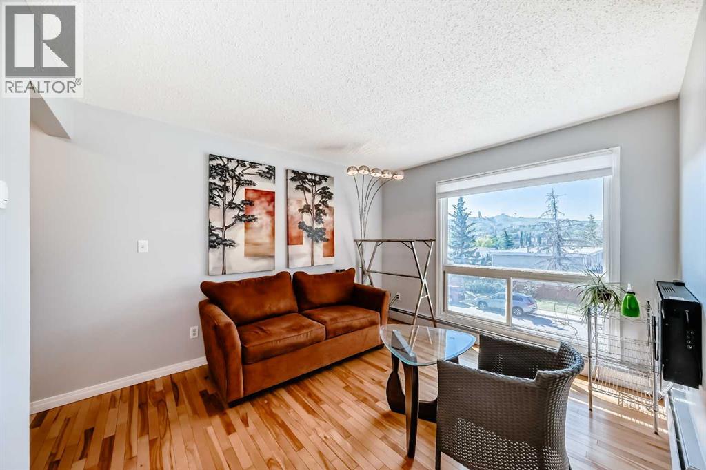 Single Family House for Sale in    Street NW Bowness Calgary 