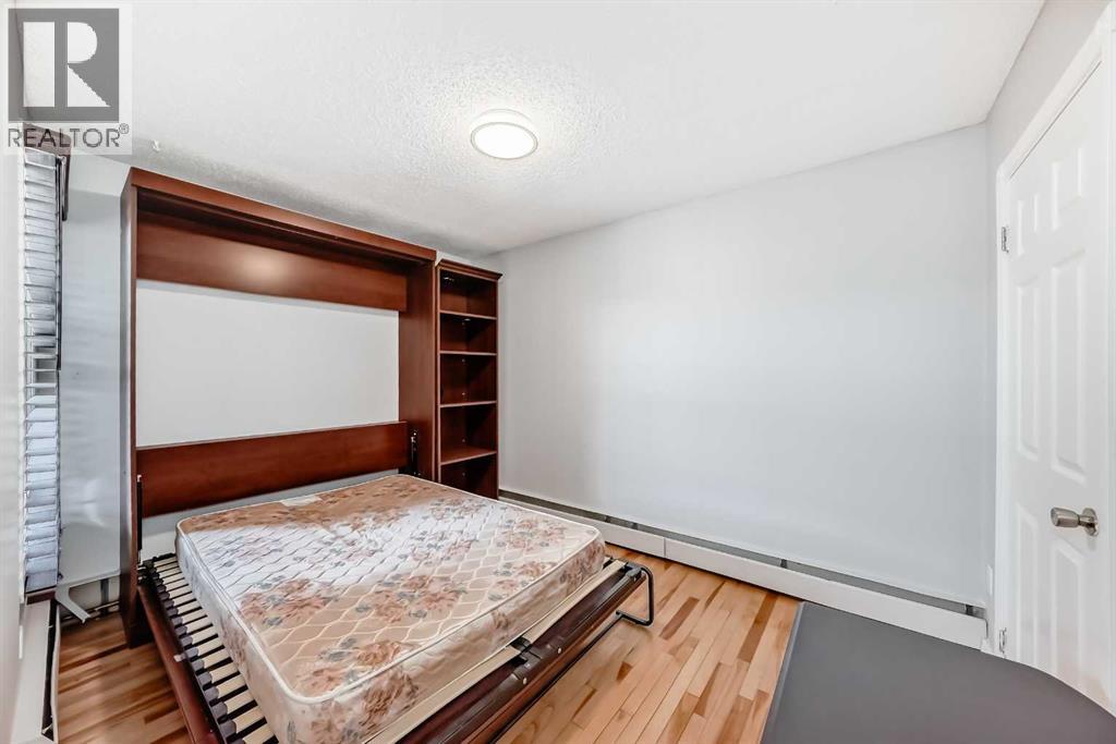 Single Family House for Sale in    Street NW Bowness Calgary 