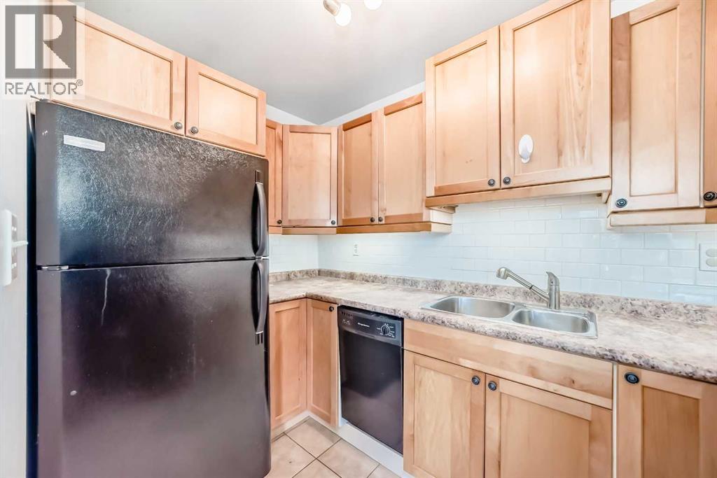 Single Family House for Sale in    Street NW Bowness Calgary 