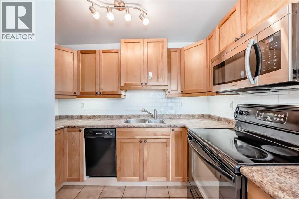 Single Family House for Sale in    Street NW Bowness Calgary 