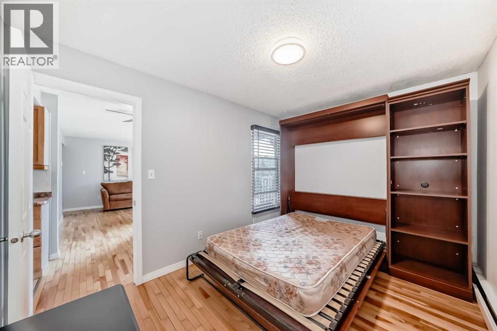 Single Family House for Sale in    Street NW Bowness Calgary 