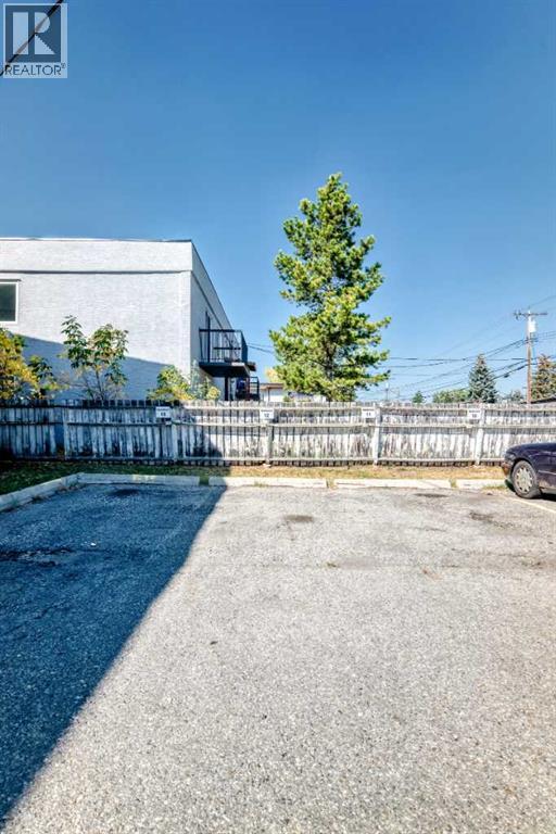 Single Family House for Sale in    Street NW Bowness Calgary 