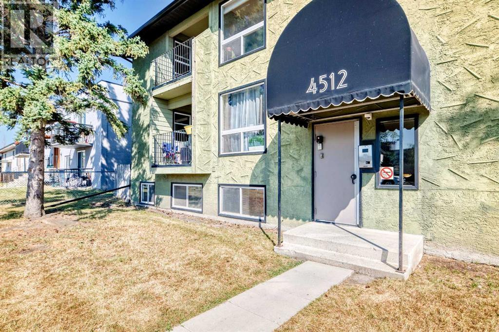 Single Family House for Sale in    Street NW Bowness Calgary 