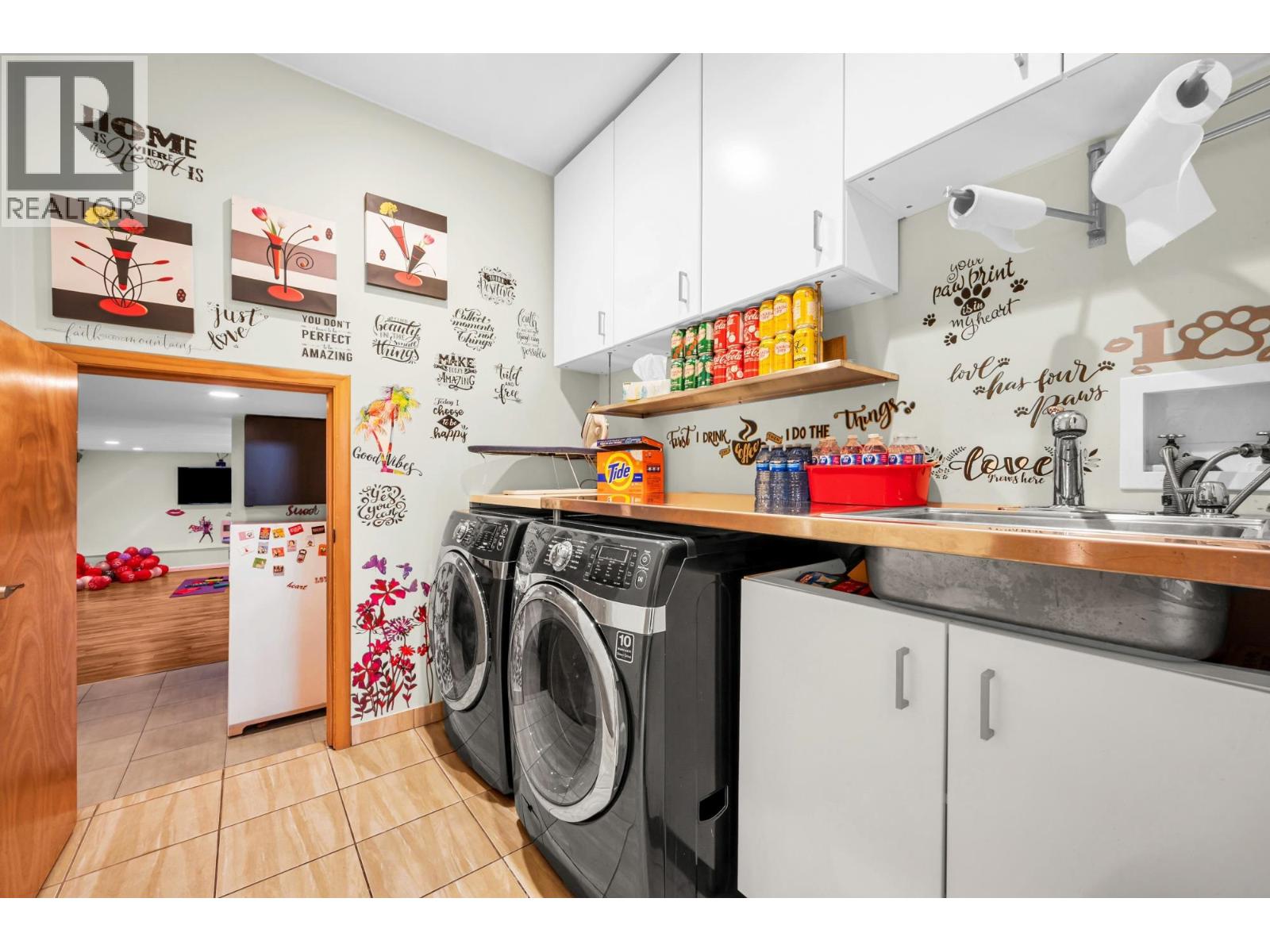 773 PRAIRIE AVENUE, Port Coquitlam