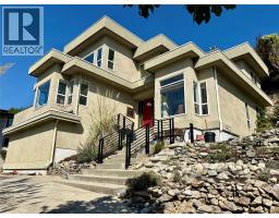  712 Creekside Road, Penticton