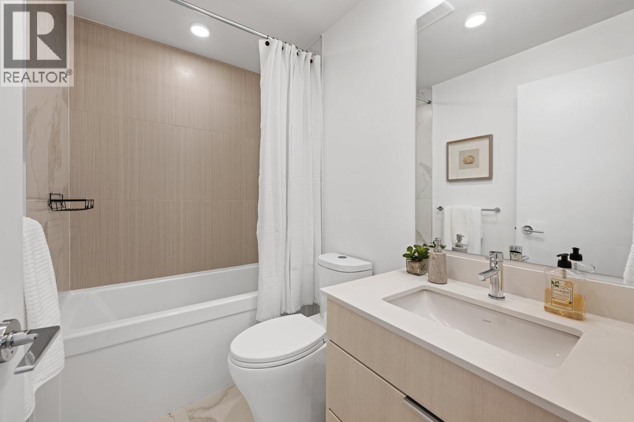 219 1792 STARLING DRIVE, Tsawwassen