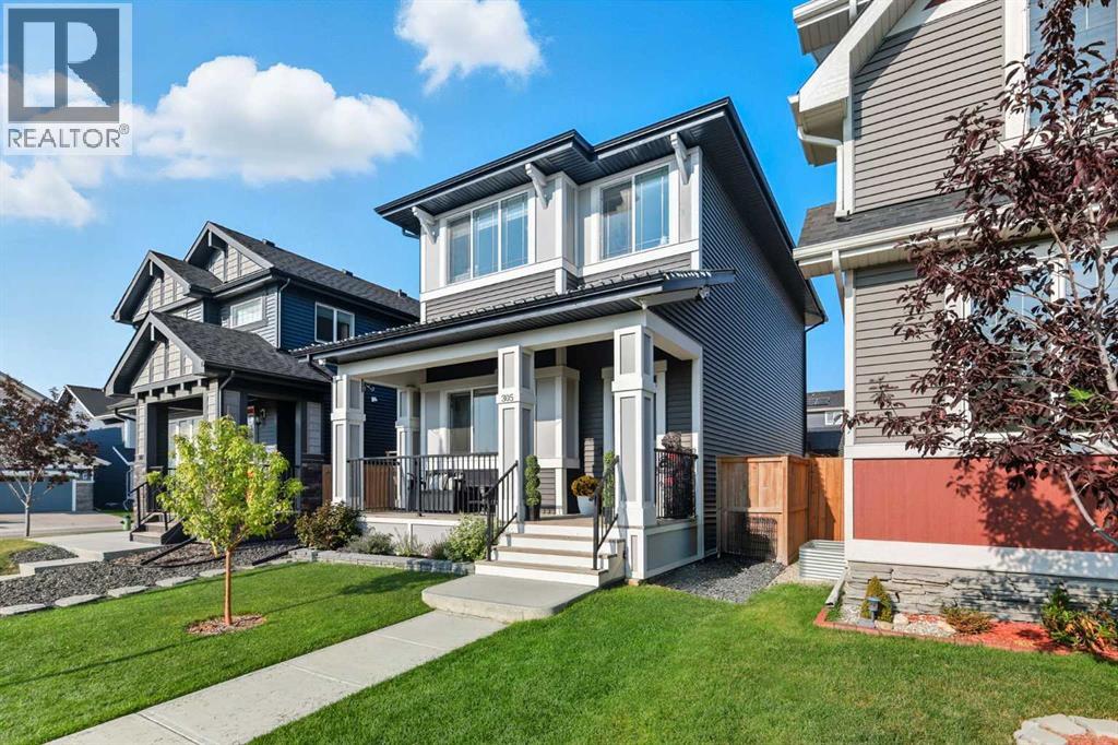 305 Sundown Road, Cochrane
