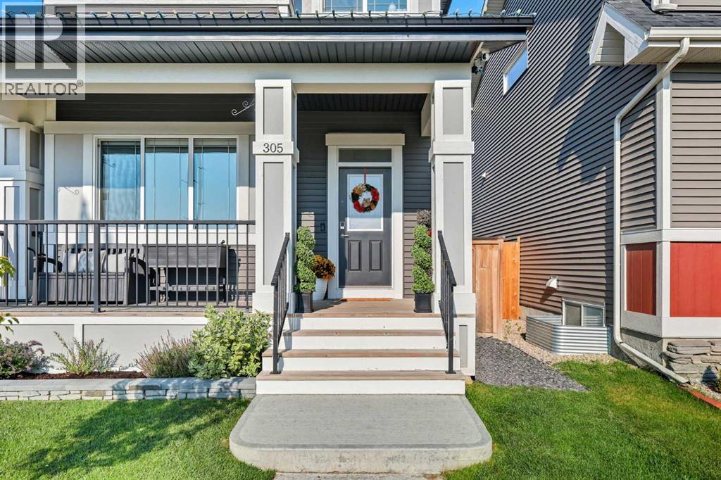 305 Sundown Road, Cochrane