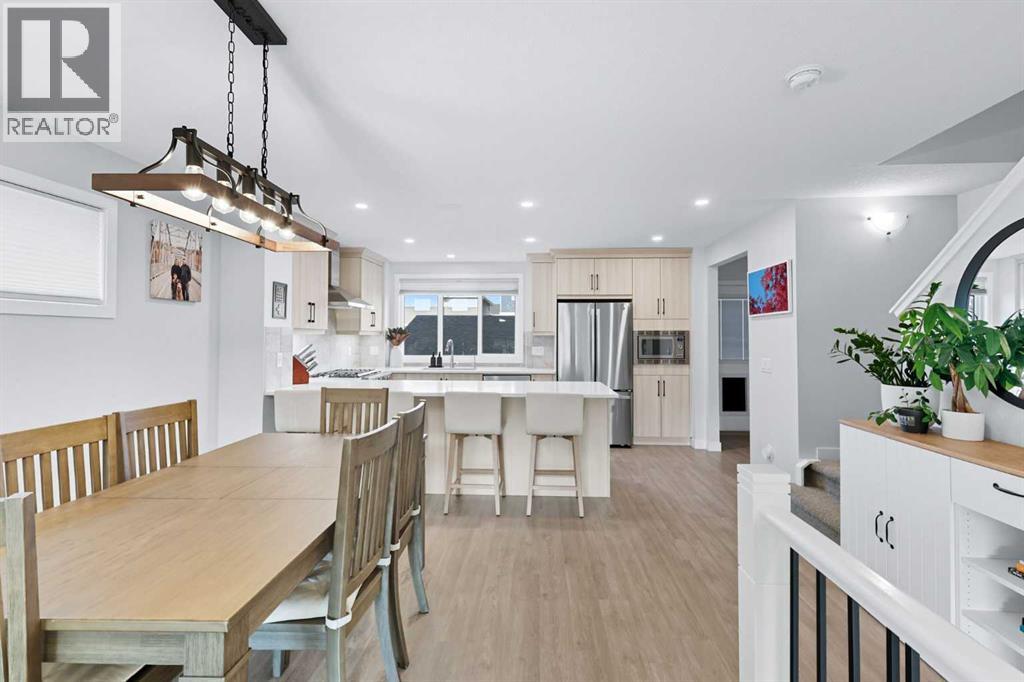 305 Sundown Road, Cochrane