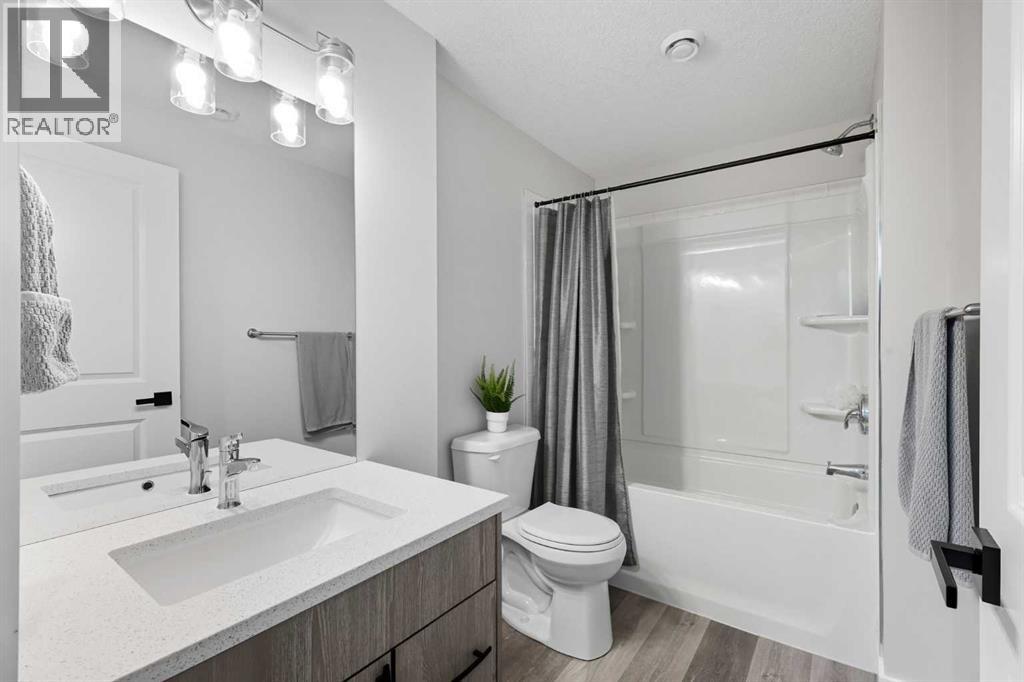 305 Sundown Road, Cochrane
